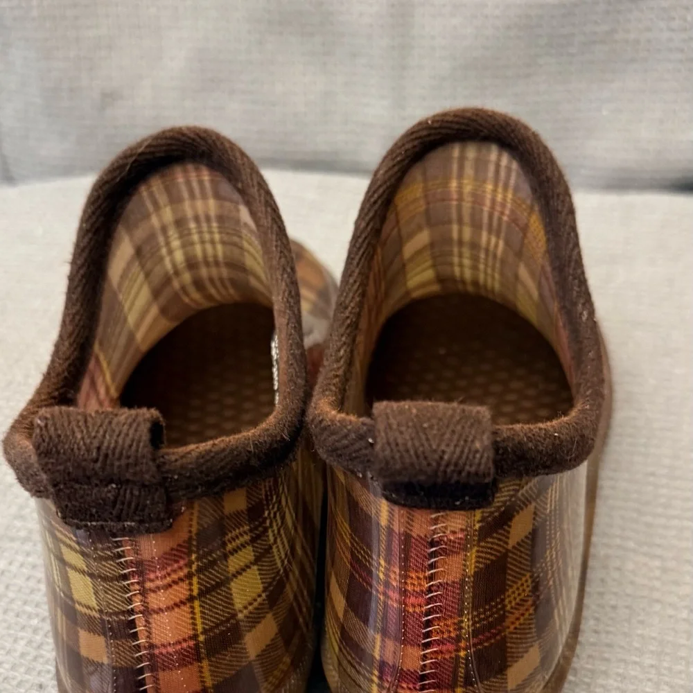 Stylish plaid women rain boots Size:8